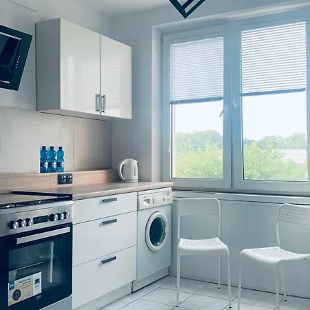 Beautiful - Newly Renovated, Aquapark Center Of Apartment *