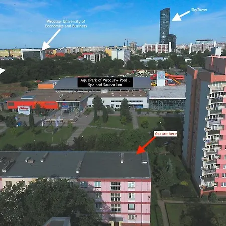 Beautiful - Newly Renovated, Aquapark Center Of Apartment *