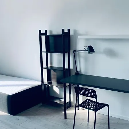 Apartmán Beautiful - Newly Renovated, Aquapark Center Of